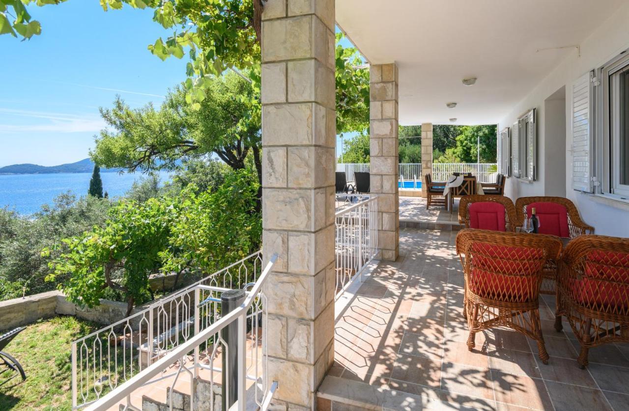 Mario - Veliki Stan Za Odmor - Terasa- Vrt - Bazen - Pogled More, Izoliran Appartement